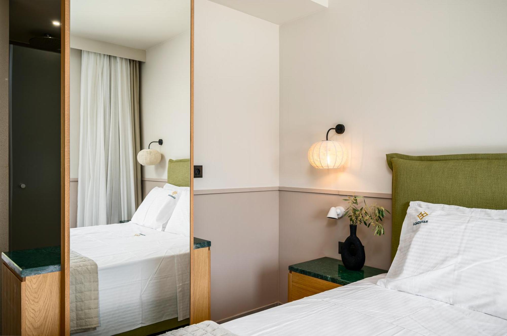 Loadstar Rooms & Suites コントカリ エクステリア 写真